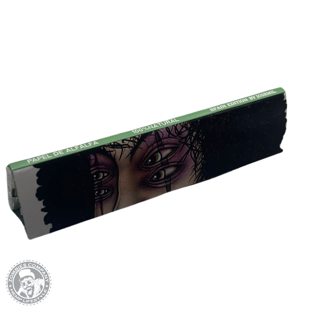 LION ROLLING CIRCUS ALFALFA King Size